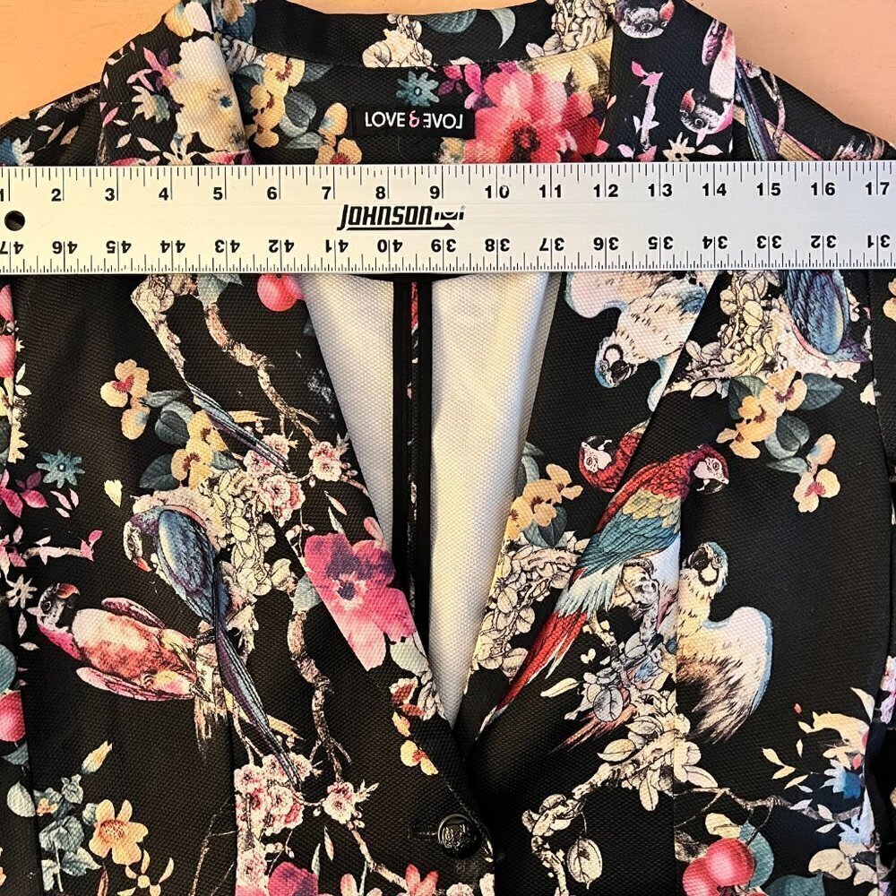 Love Women's Blazer S/M Black‎ One Button Ponte Stretch Pockets Floral Parrots - Picture 6 of 9
